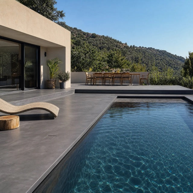 Bordo piscina in microcemento